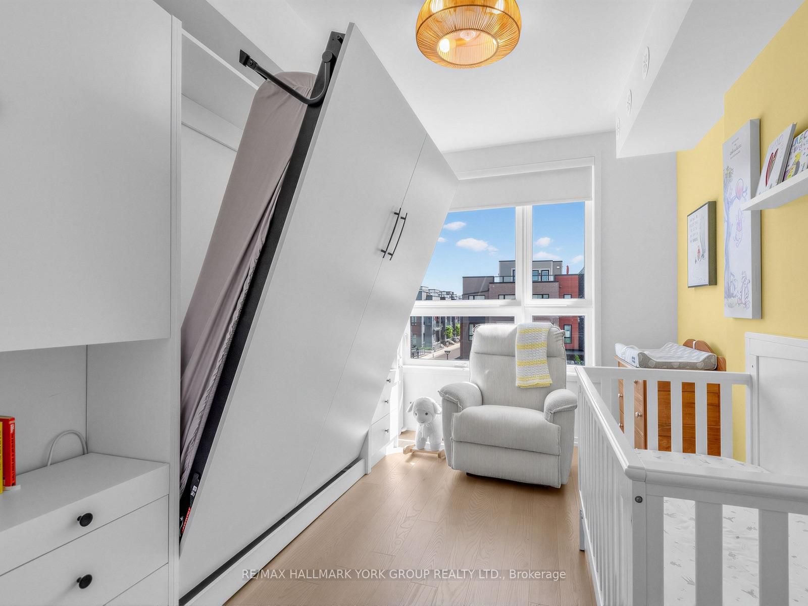 11 Lytham Green Circle • #Suite 18 • Newmarket, ON photo 14