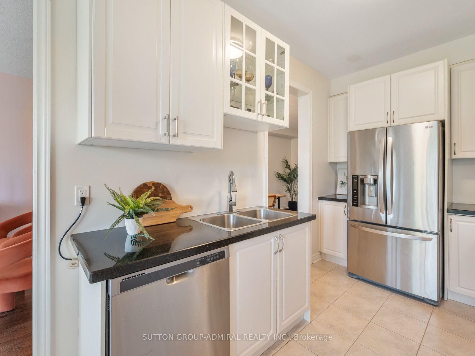 119 Walter Sinclair Court • Richmond Hill, ON photo 14