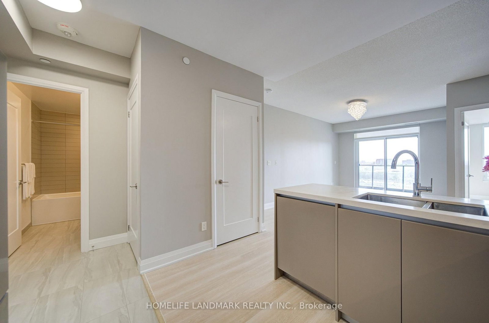 398 Highway 7 E • #805 • Richmond Hill, ON photo 11