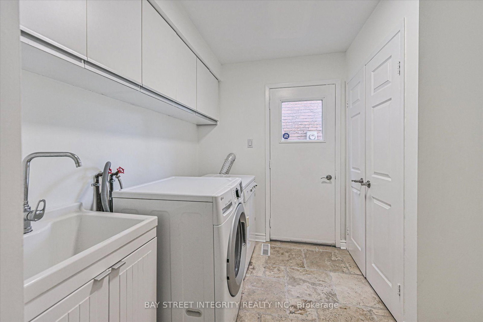 151 Old Surrey Lane • Richmond Hill, ON photo 19
