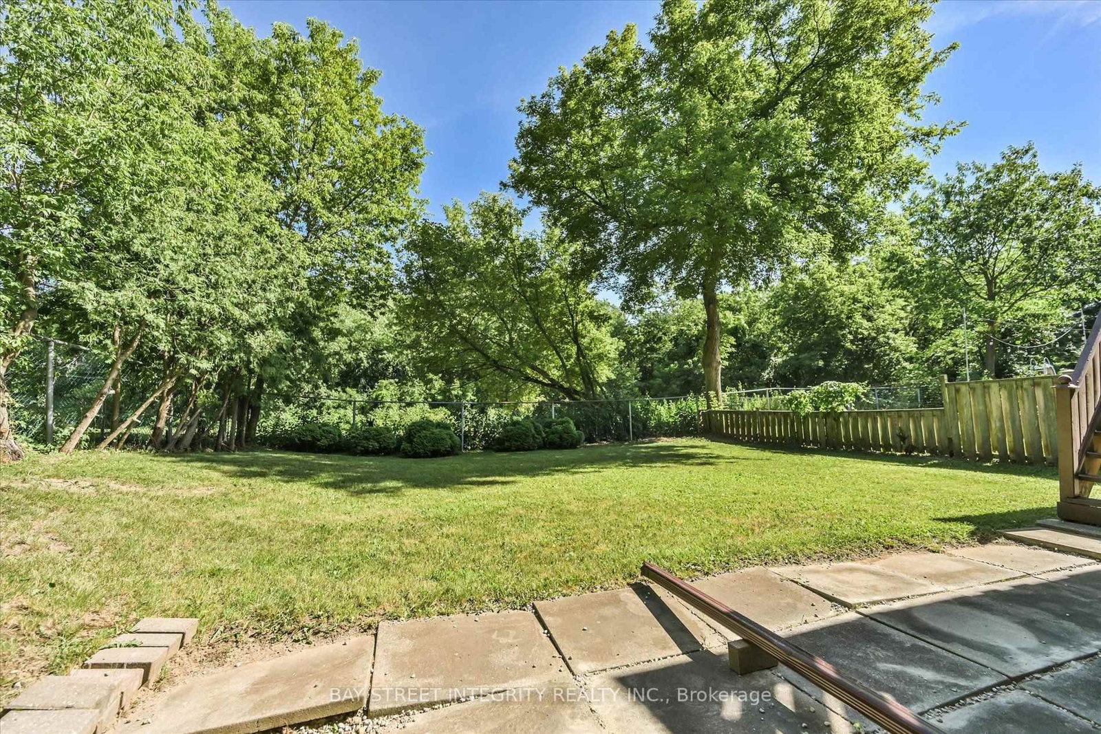 151 Old Surrey Lane • Richmond Hill, ON photo 43