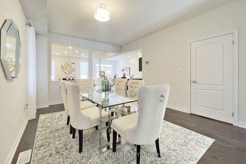 60 Falconridge Terrace