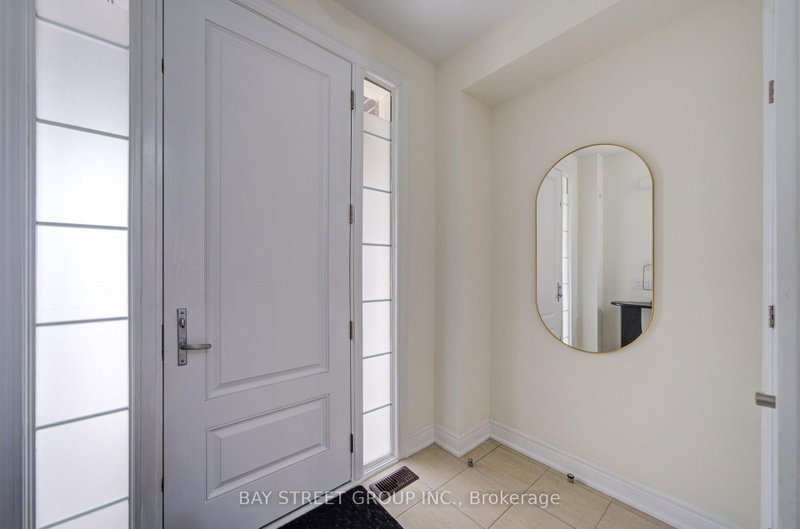 113 Drizzel Cres photo 4