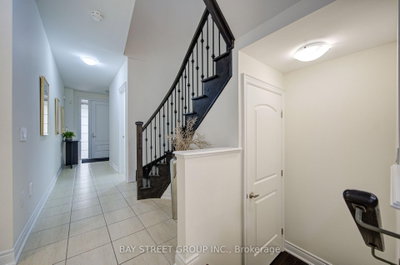 113 Drizzel Crescent • Richmond Hill, ON photo 9