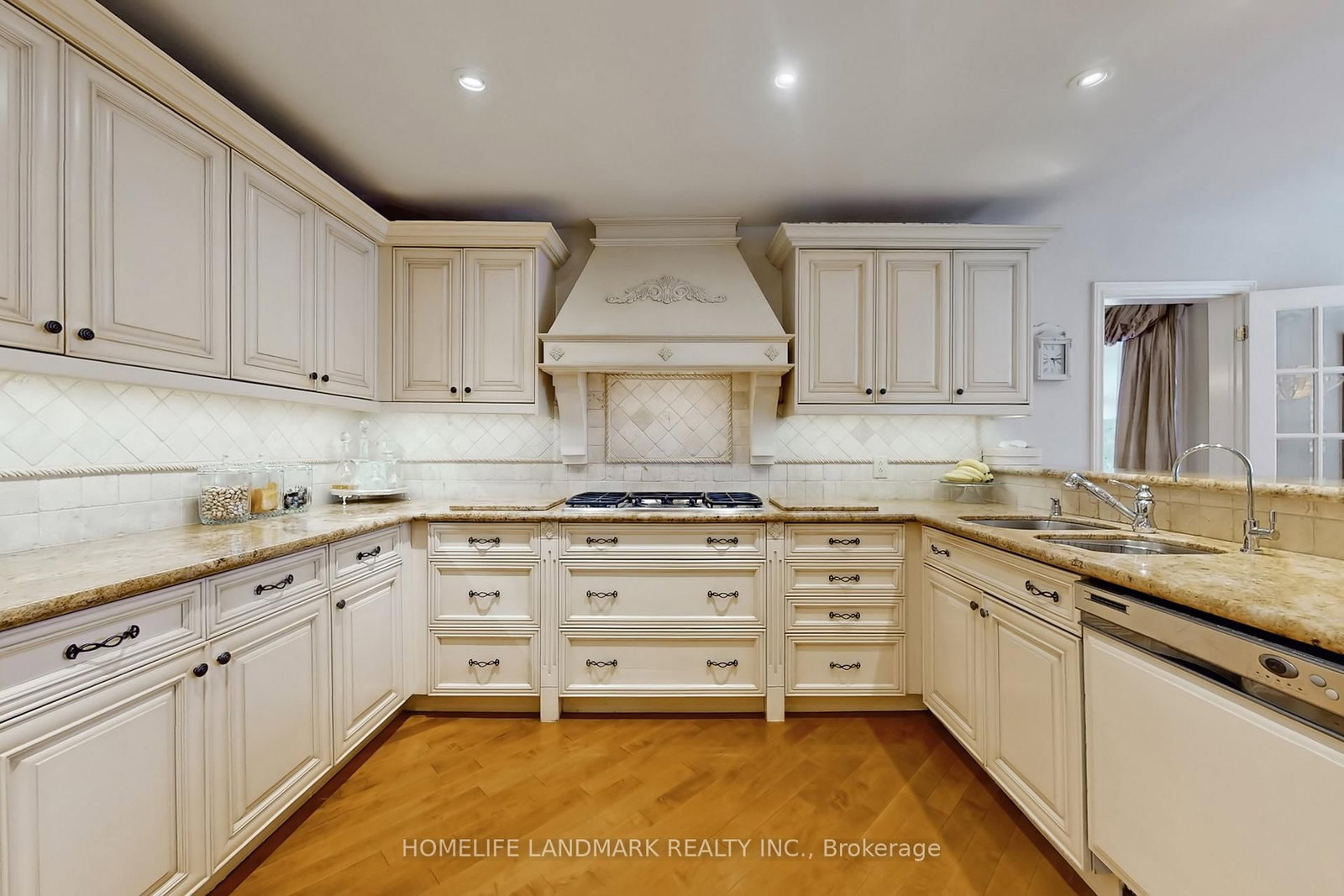 8 Prescott Court • Markham, ON photo 9