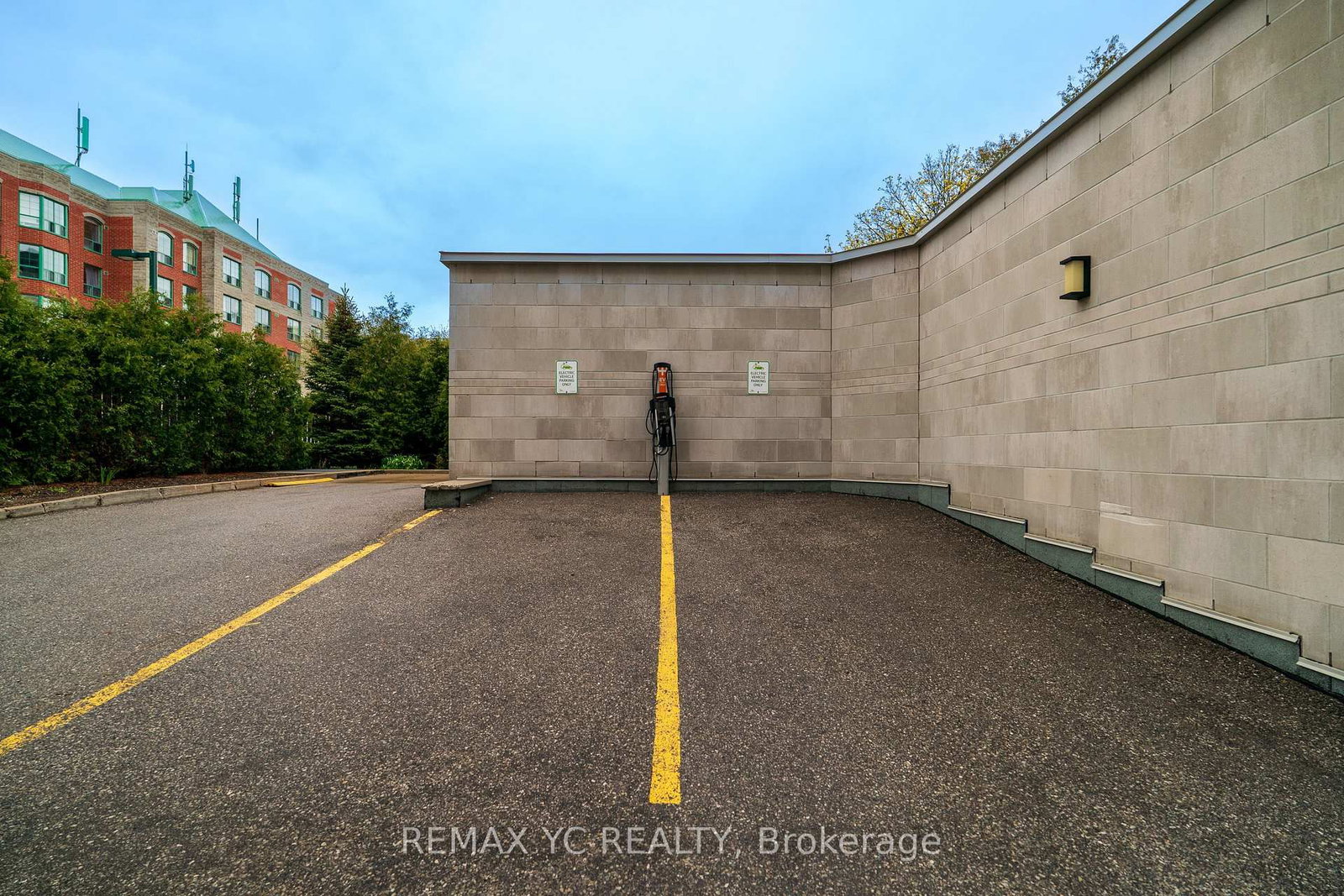 7768 Kennedy Road • #102 • Markham, ON photo 37