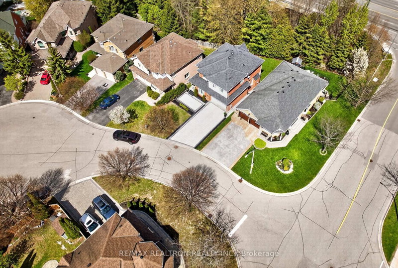 5 Yvonne Place