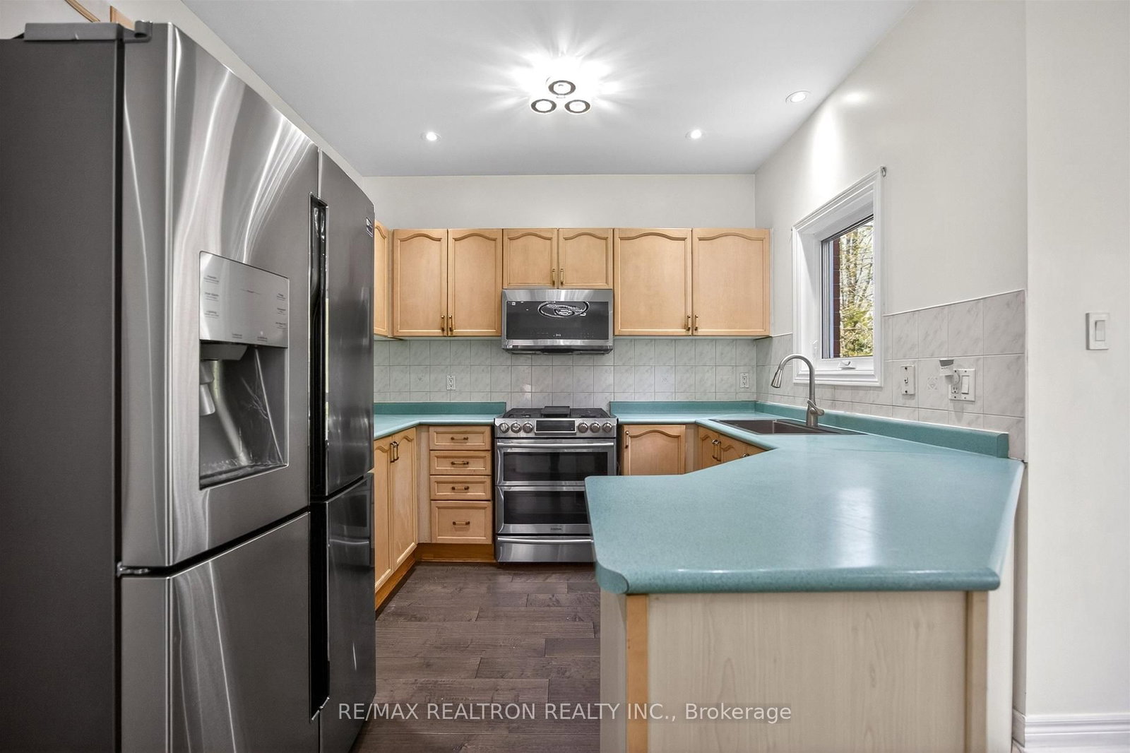 5 Yvonne Place • Aurora, ON photo 21
