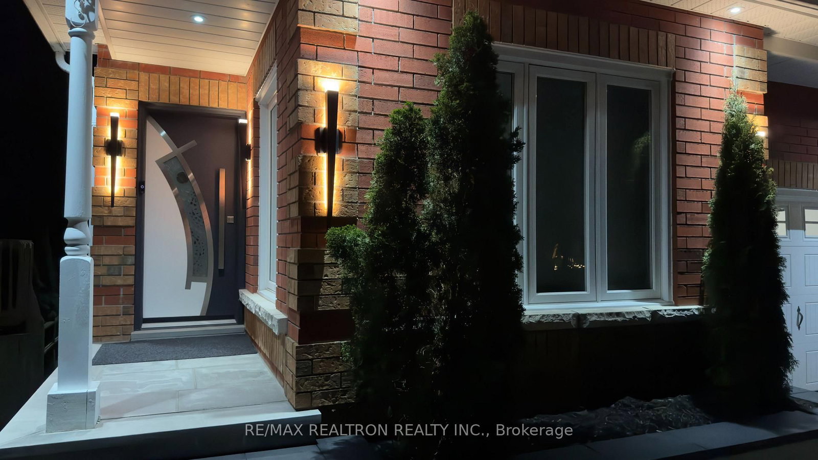 5 Yvonne Place • Aurora, ON photo 8