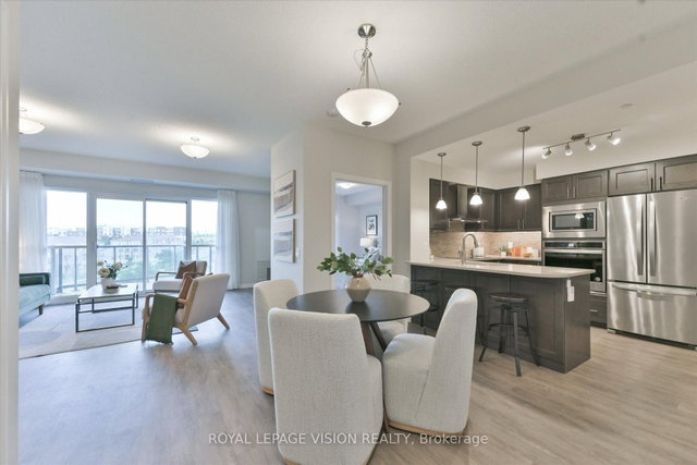 403 - 440 William Graham Drive