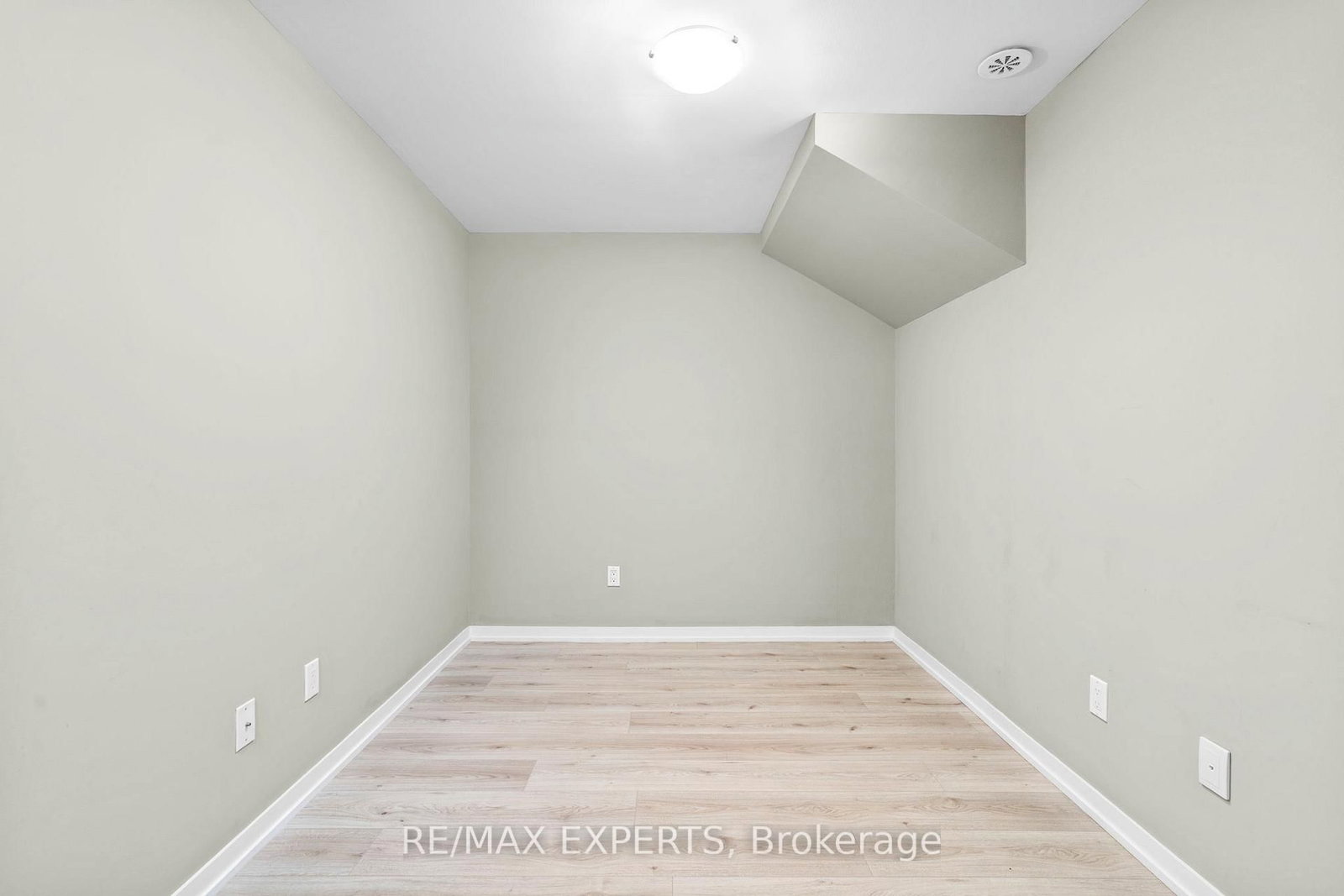 26 Bruce Street • #A04 • Vaughan, ON photo 13