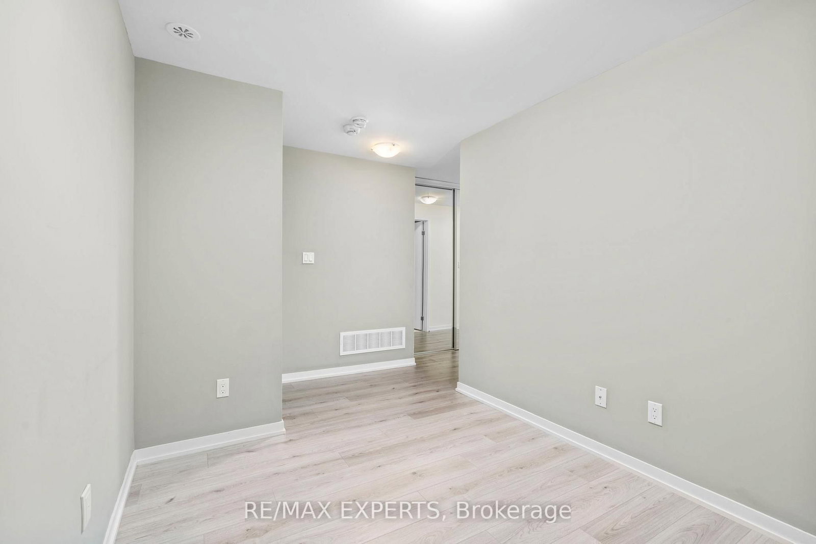 26 Bruce Street • #A04 • Vaughan, ON photo 15