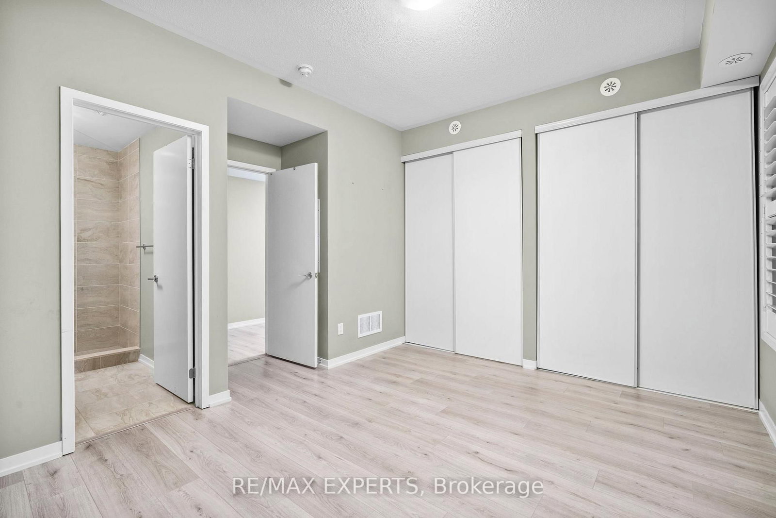 26 Bruce Street • #A04 • Vaughan, ON photo 17