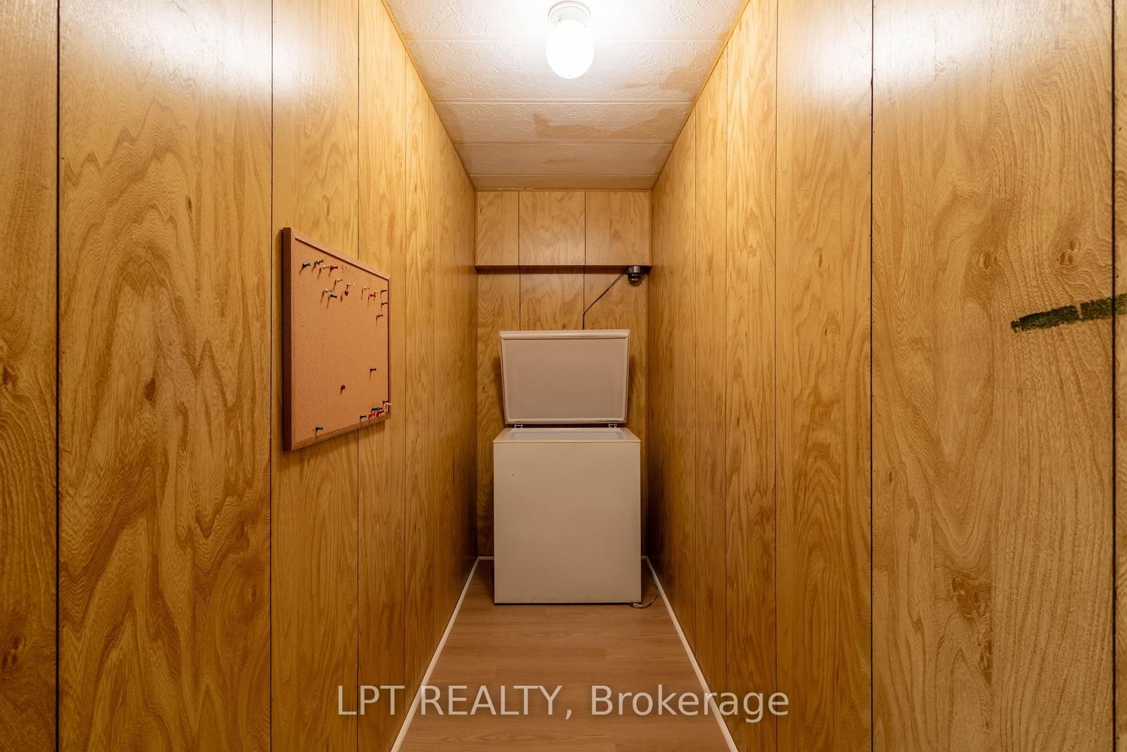 11 Geneva Court • Georgina, ON photo 22