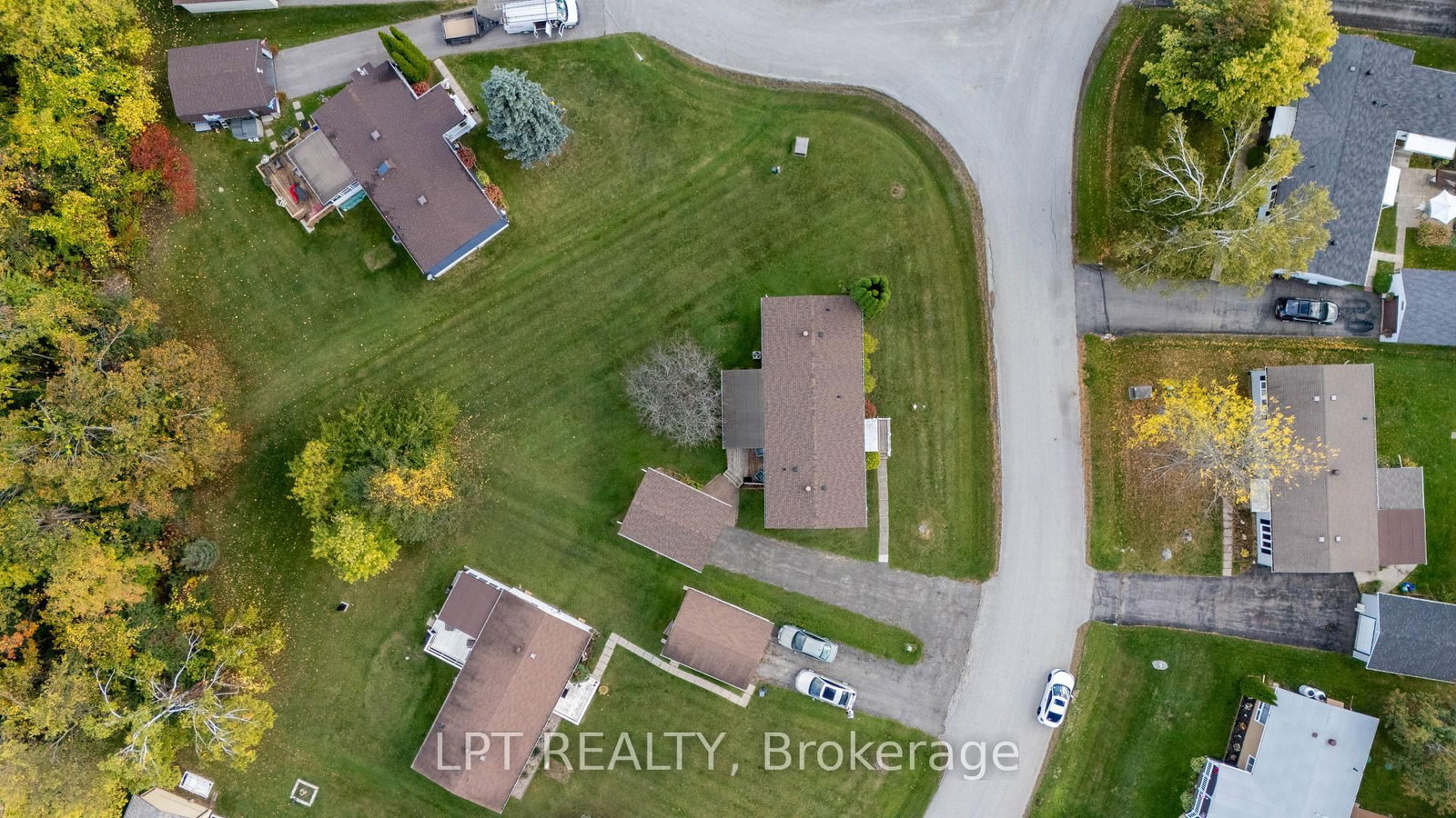 11 Geneva Court • Georgina, ON photo 25