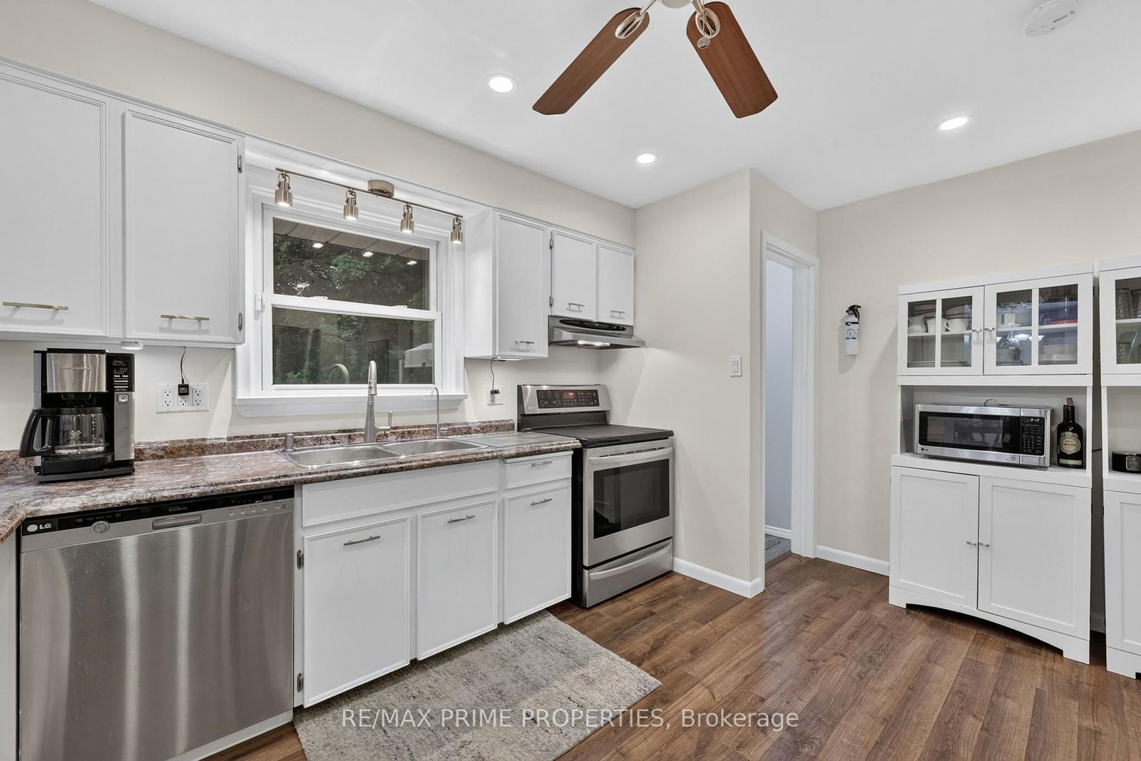 19011 Ninth Line • East Gwillimbury, ON photo 11