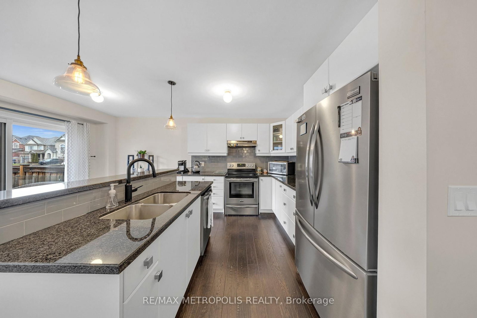 16 Treetops Boulevard • New Tecumseth, ON photo 11