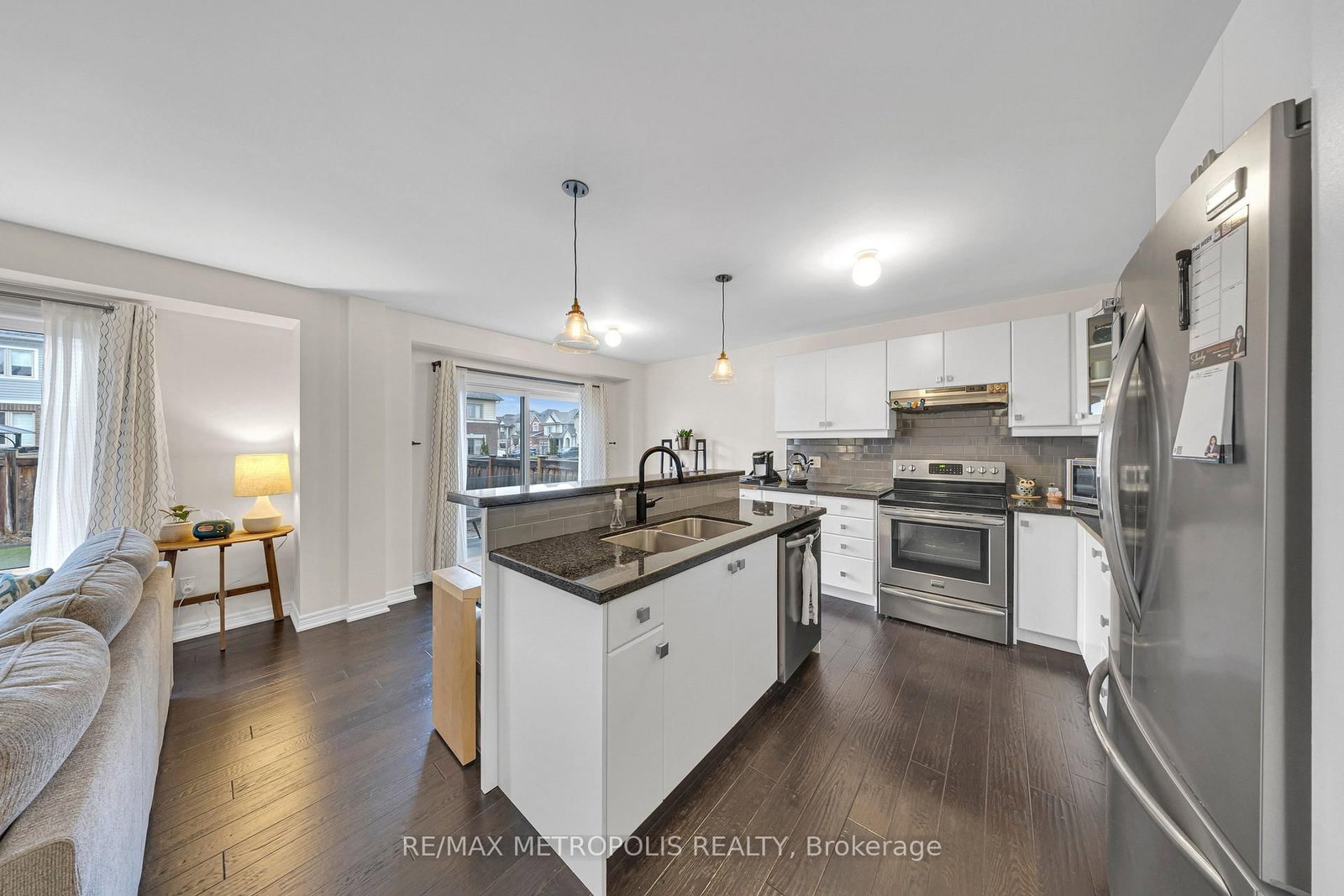 16 Treetops Boulevard • New Tecumseth, ON photo 12