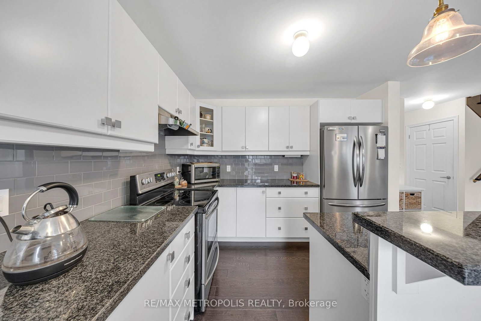 16 Treetops Boulevard • New Tecumseth, ON photo 14