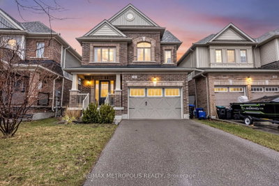 16 Treetops Boulevard • New Tecumseth, ON photo 2