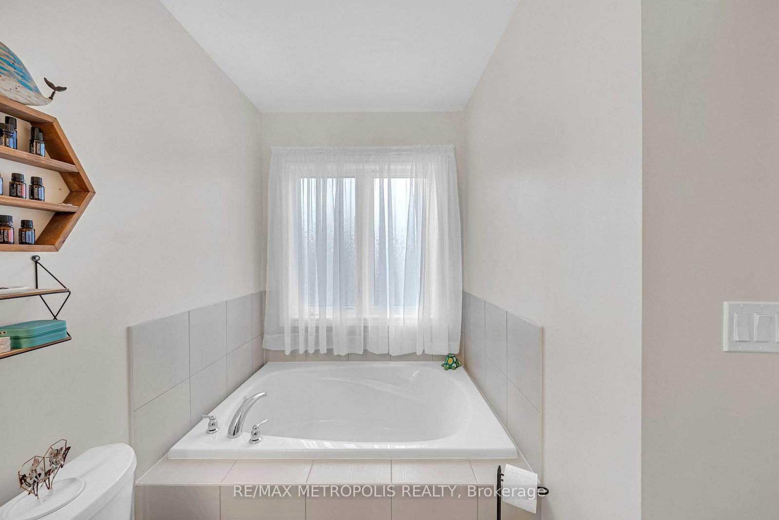 16 Treetops Boulevard • New Tecumseth, ON photo 29