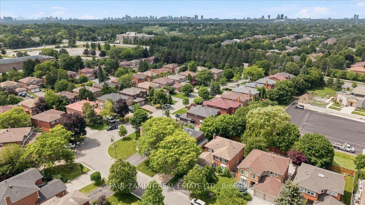 180 Lyndhurst Drive • Markham, ON photo 29