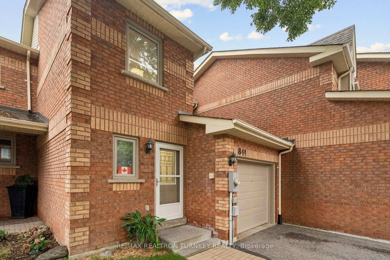 844 Playter Crescent
