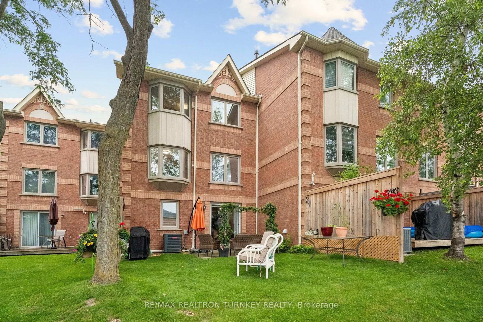 844 Playter Crescent • Newmarket, ON photo 42