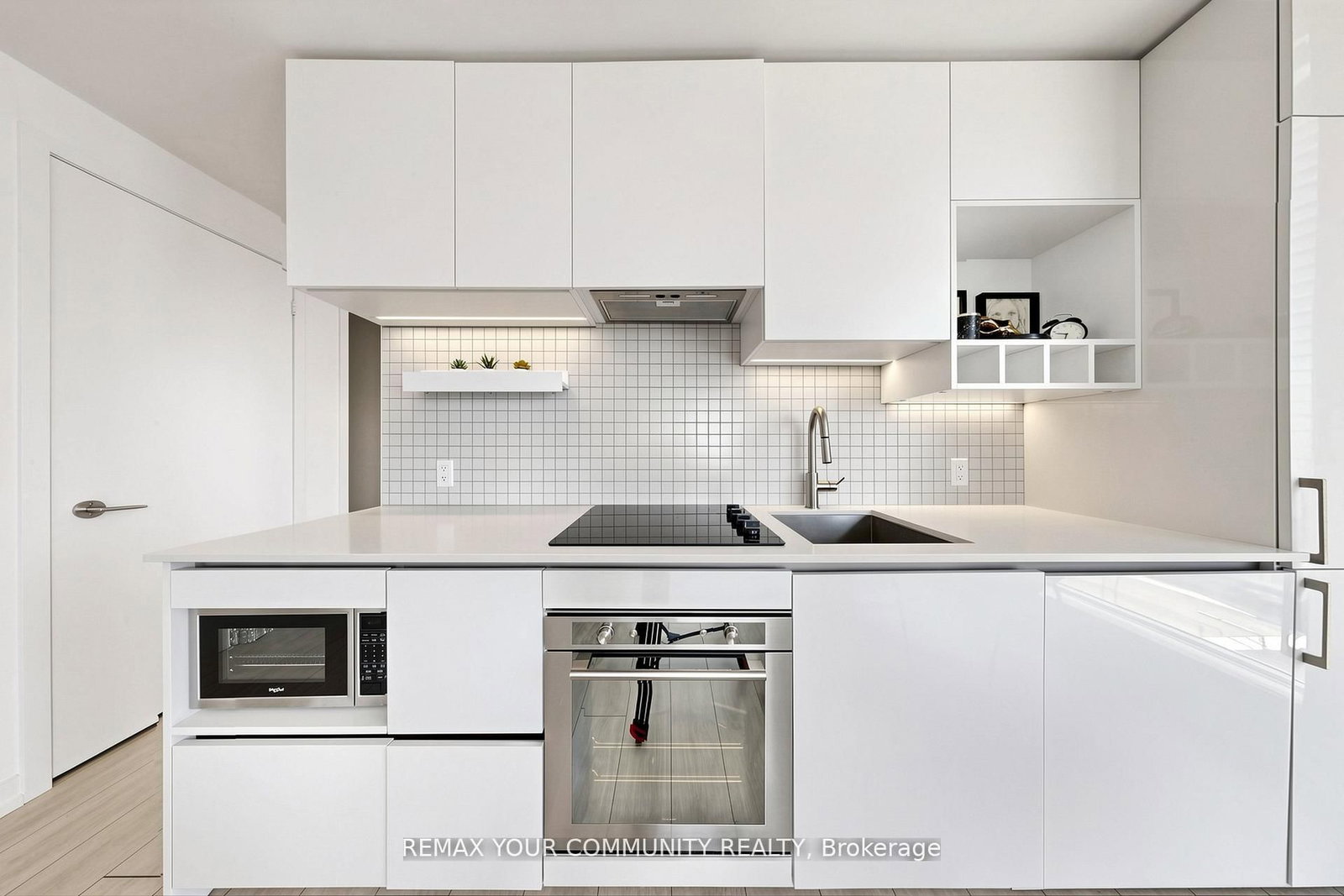 898 Portage Parkway • #1503 • Vaughan, ON photo 8