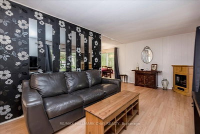 28 Flora Court • Innisfil, ON photo 4