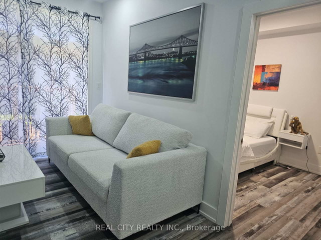 135 Farooq Boulevard
