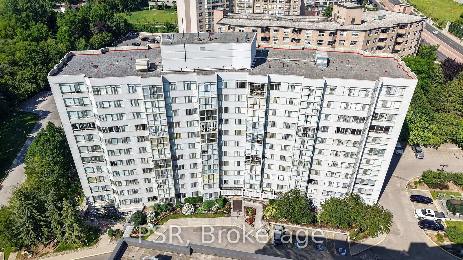 270 Davis Drive • #806 • Newmarket, ON photo 25