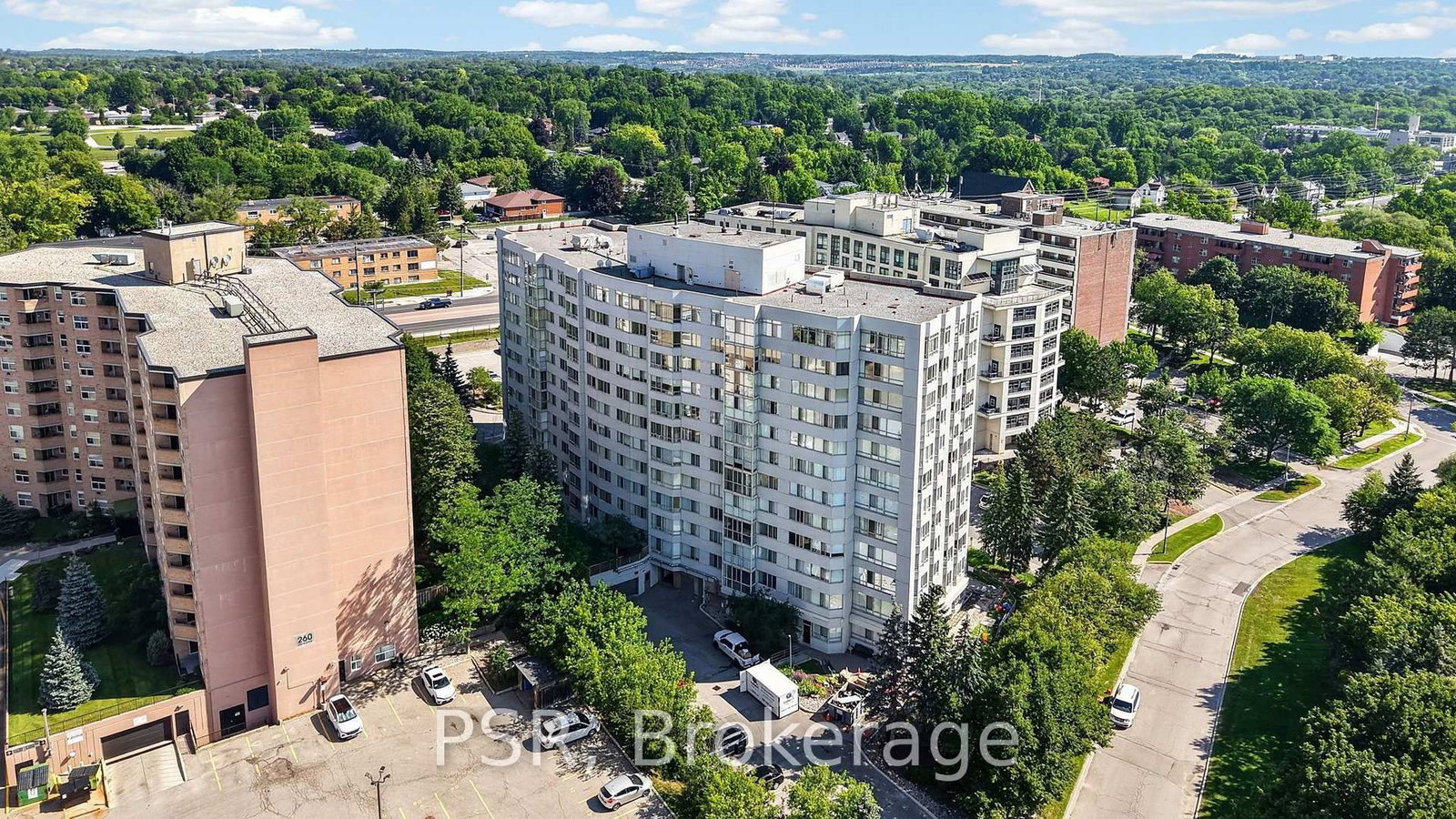 270 Davis Drive • #806 • Newmarket, ON photo 27