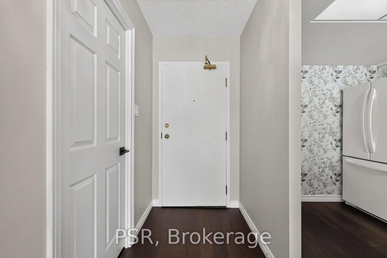 270 Davis Drive • #806 • Newmarket, ON photo 5
