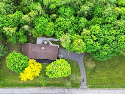 60 Kleins Ridge • Vaughan, ON photo 3