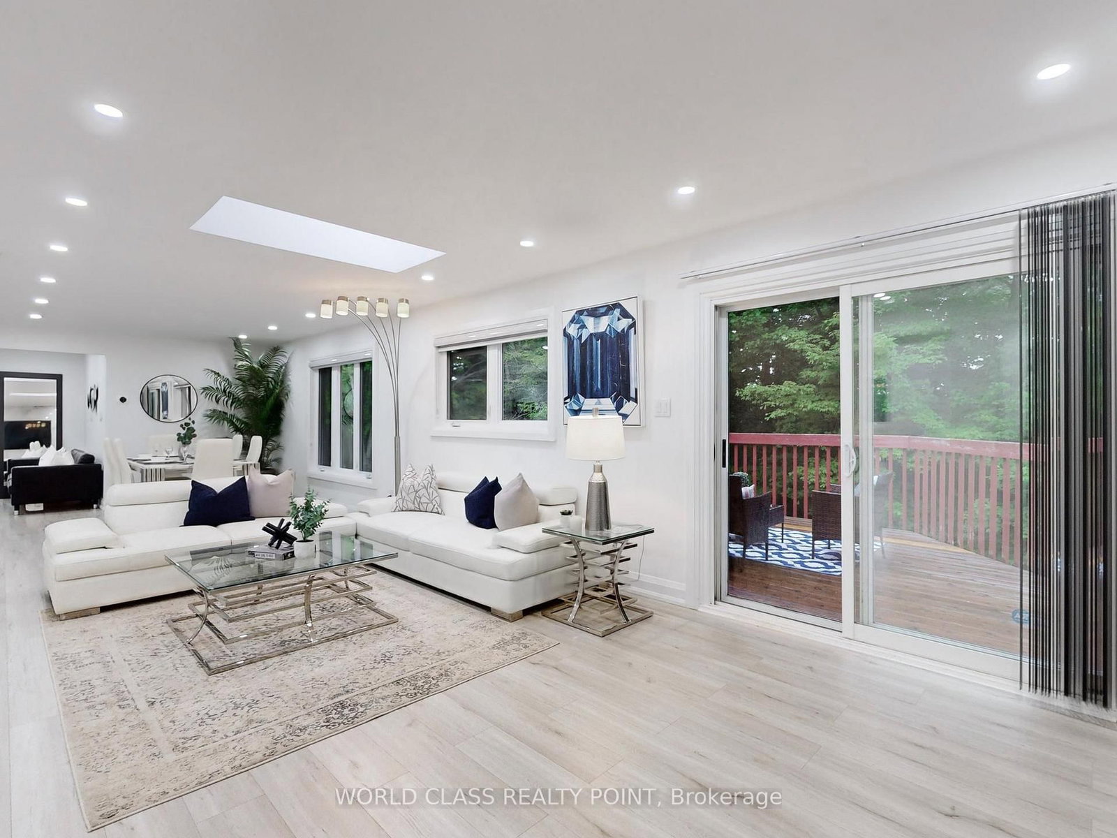 60 Kleins Ridge • Vaughan, ON photo 6