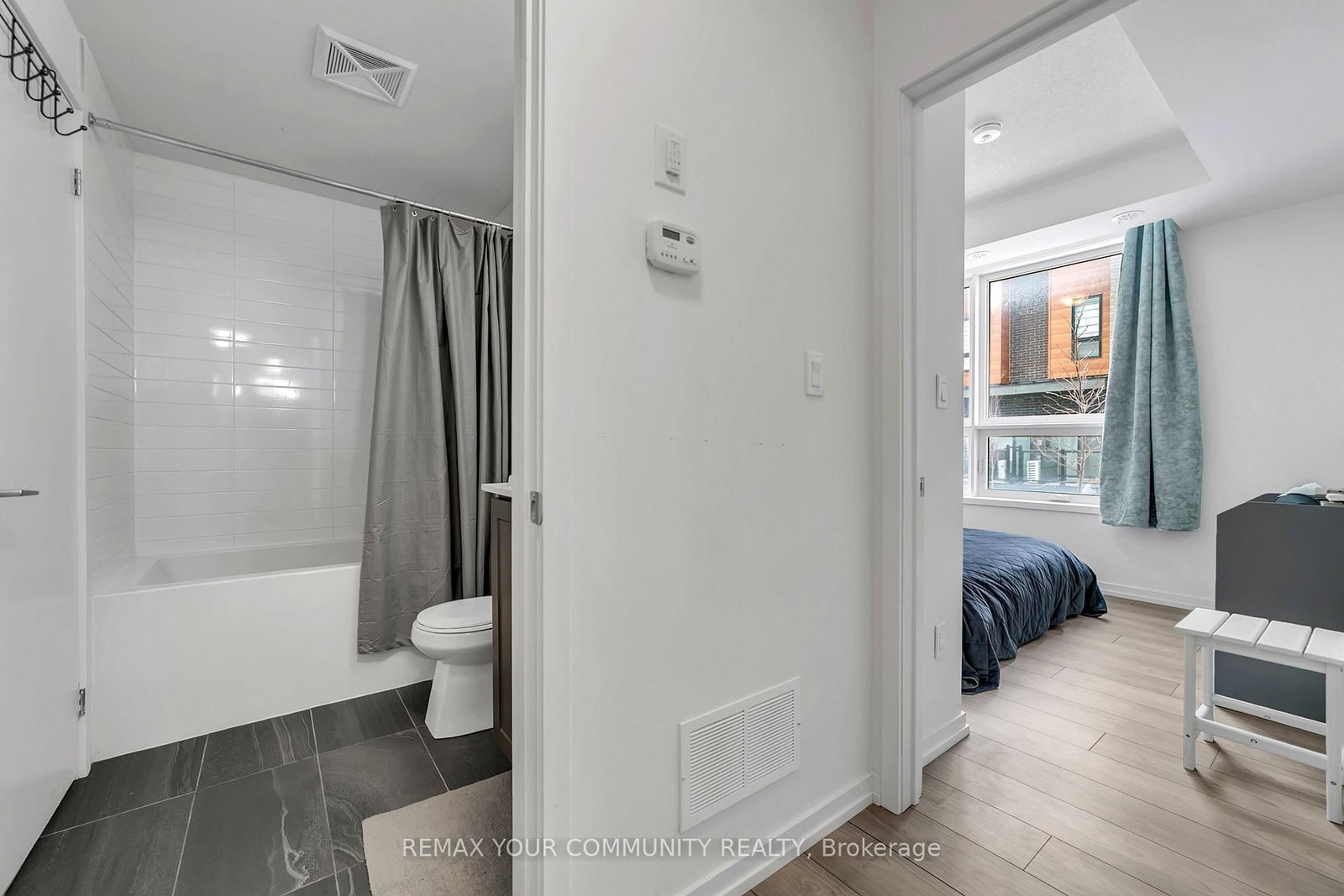 2-20 Lytham Green Circle • #191 • Newmarket, ON photo 11
