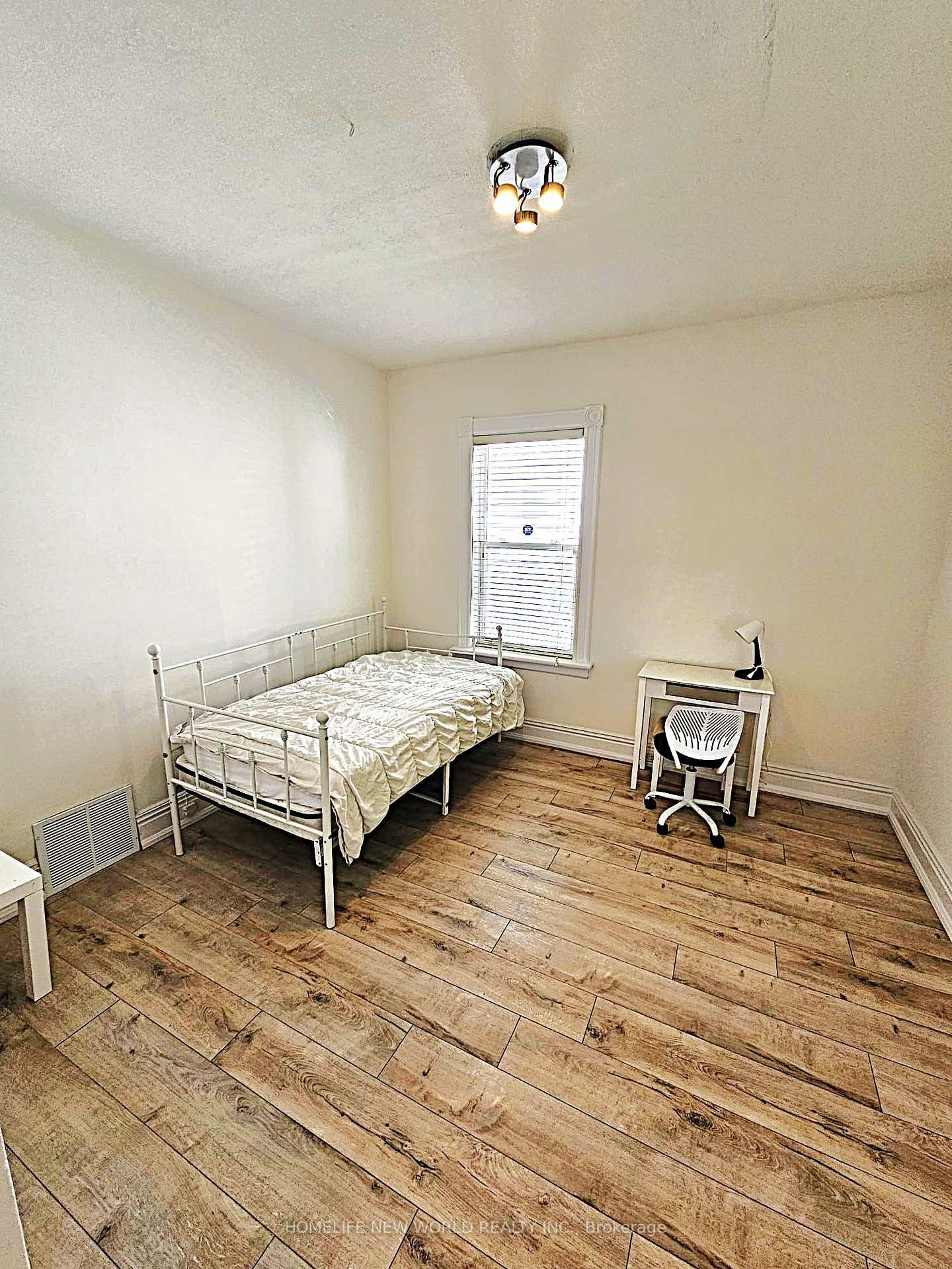 184 Prospect Street • Newmarket, ON photo 10