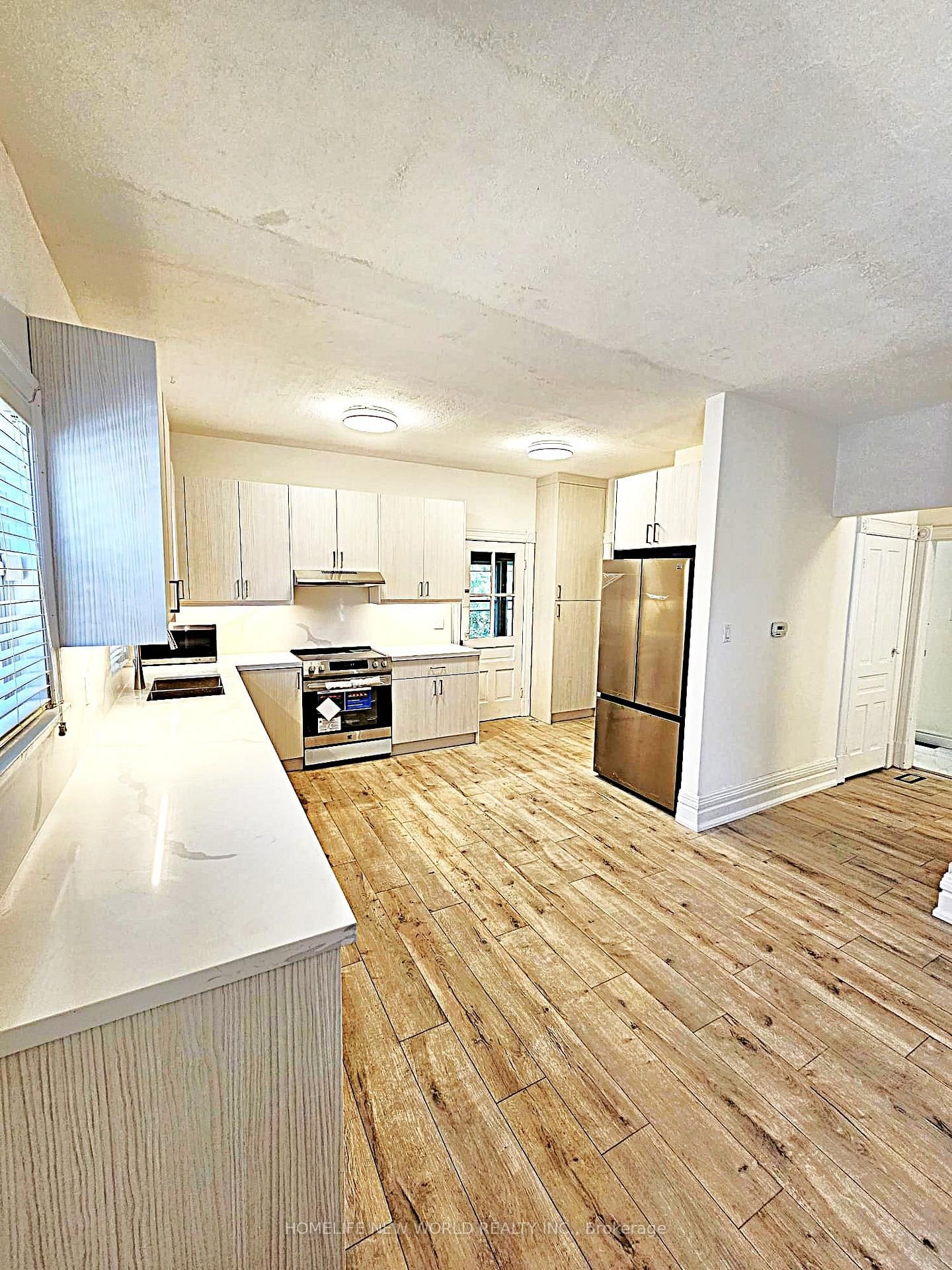 184 Prospect Street • Newmarket, ON photo 4