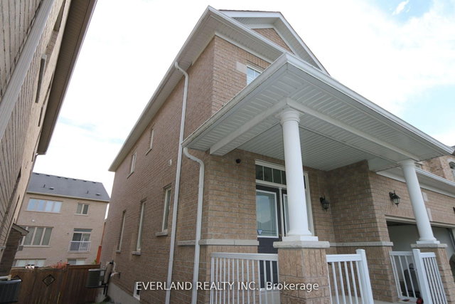 51 Lucida Court
