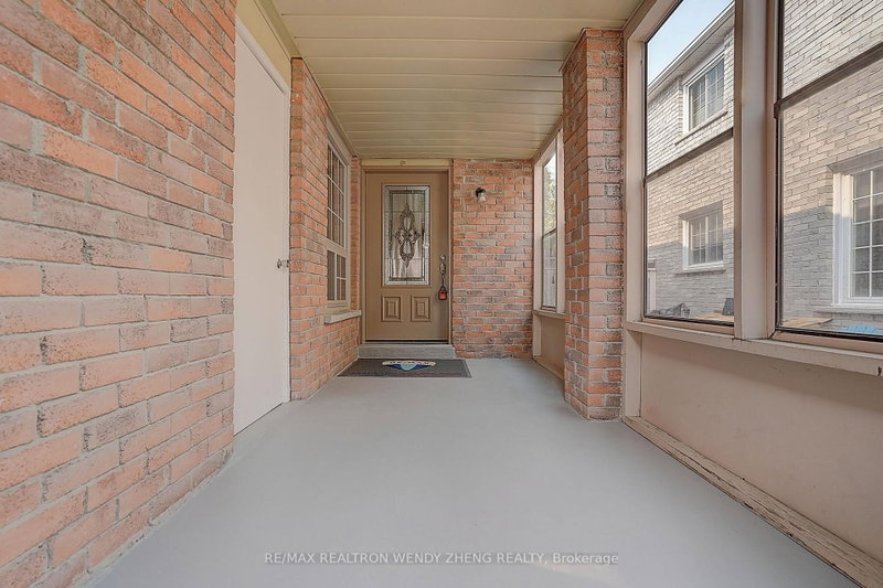 36 Chloe Crescent