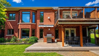 71 Gidleigh Park Crescent • Vaughan, ON photo 4