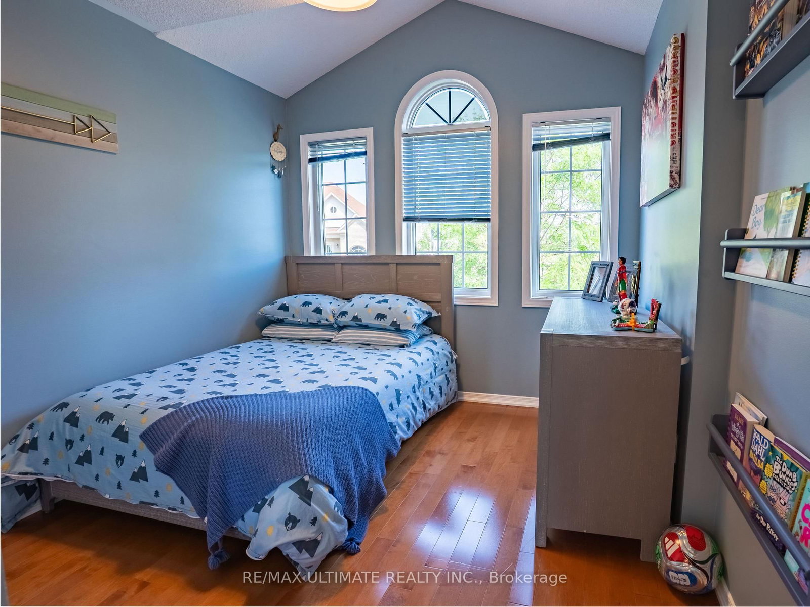 43 Shelbourne Drive • Vaughan, ON photo 23