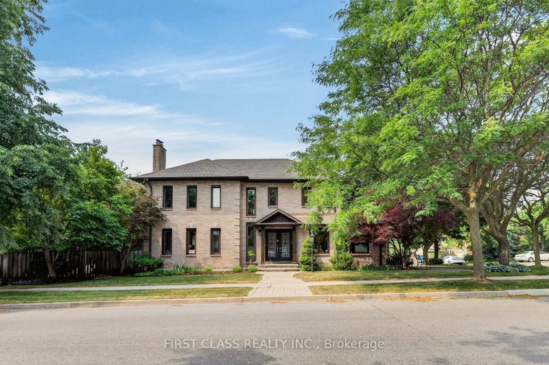 19 Tomlinson Circle