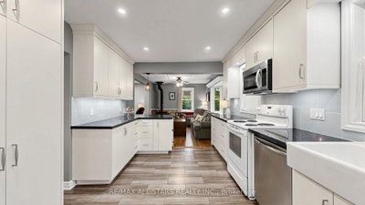 28 Florence Drive • Georgina, ON photo 5
