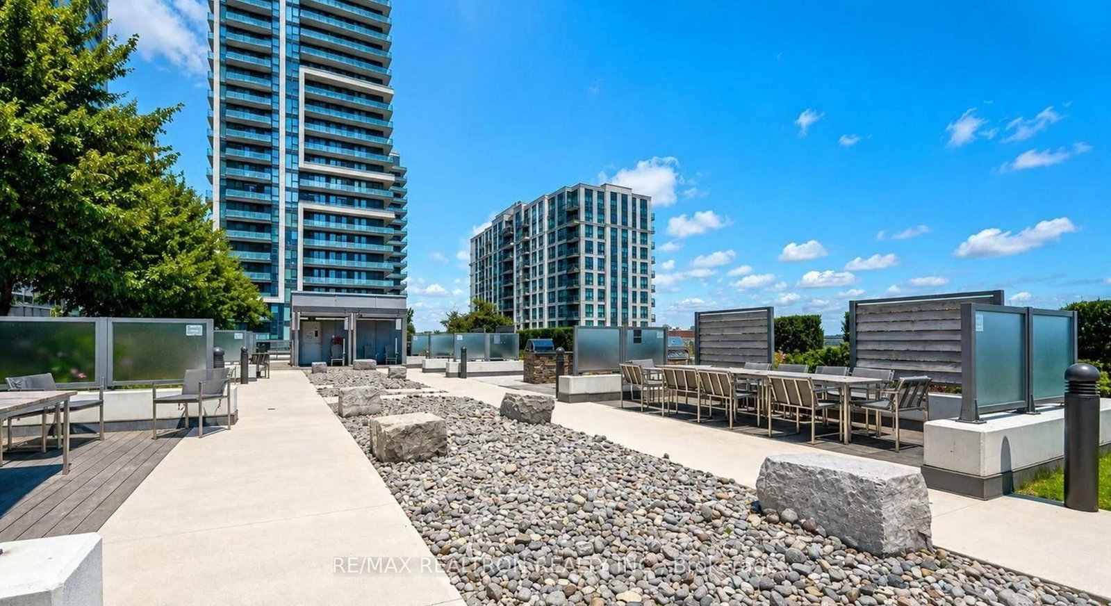 55 E Oneida Crescent • #1909 • Richmond Hill, ON photo 17
