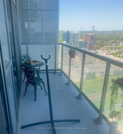 55 E Oneida Crescent • #1909 • Richmond Hill, ON photo 9