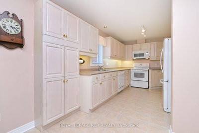 83 Bella Vista Trail • New Tecumseth, ON photo 5