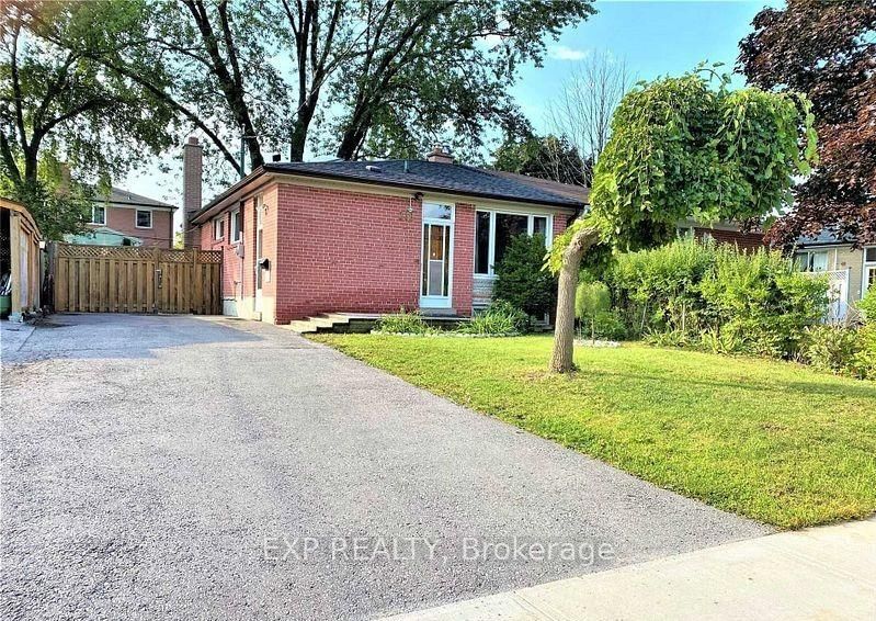 218 Ashlar Road, Richmond Hill