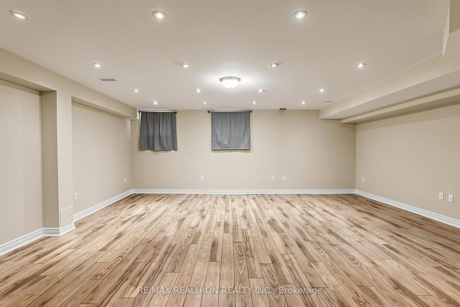 142 W Mistywood Crescent • Vaughan, ON photo 39